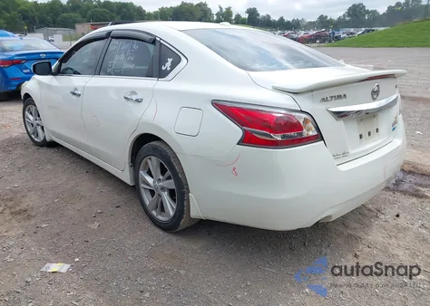 2014 Nissan Altima 2.5 Sv из США, поврежденный, VIN 1N4AL3AP2EC105224